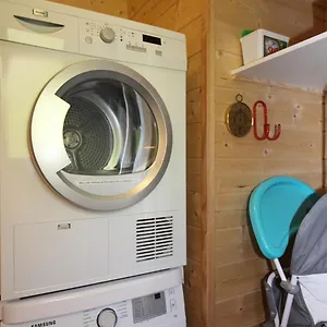 https://chalet-mont-dore-5-pieces-8-personnes-fr-1-608-15.hotels-rhonealpes.com